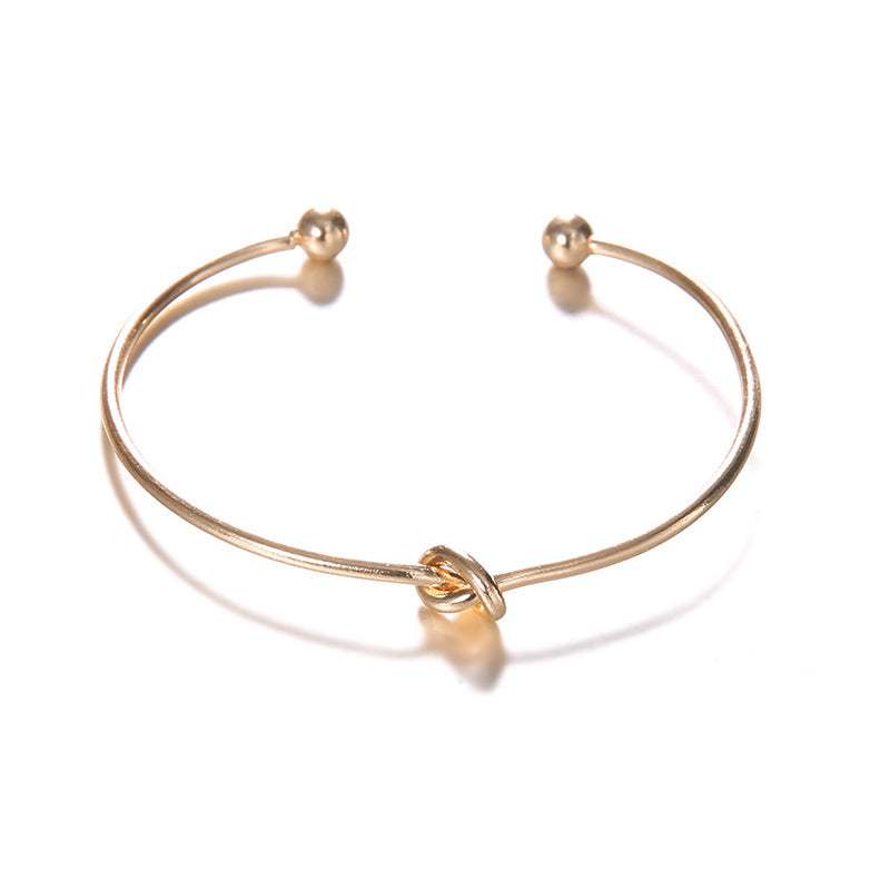 Arrow & Knot Open Bangle Bracelet Set in Gold