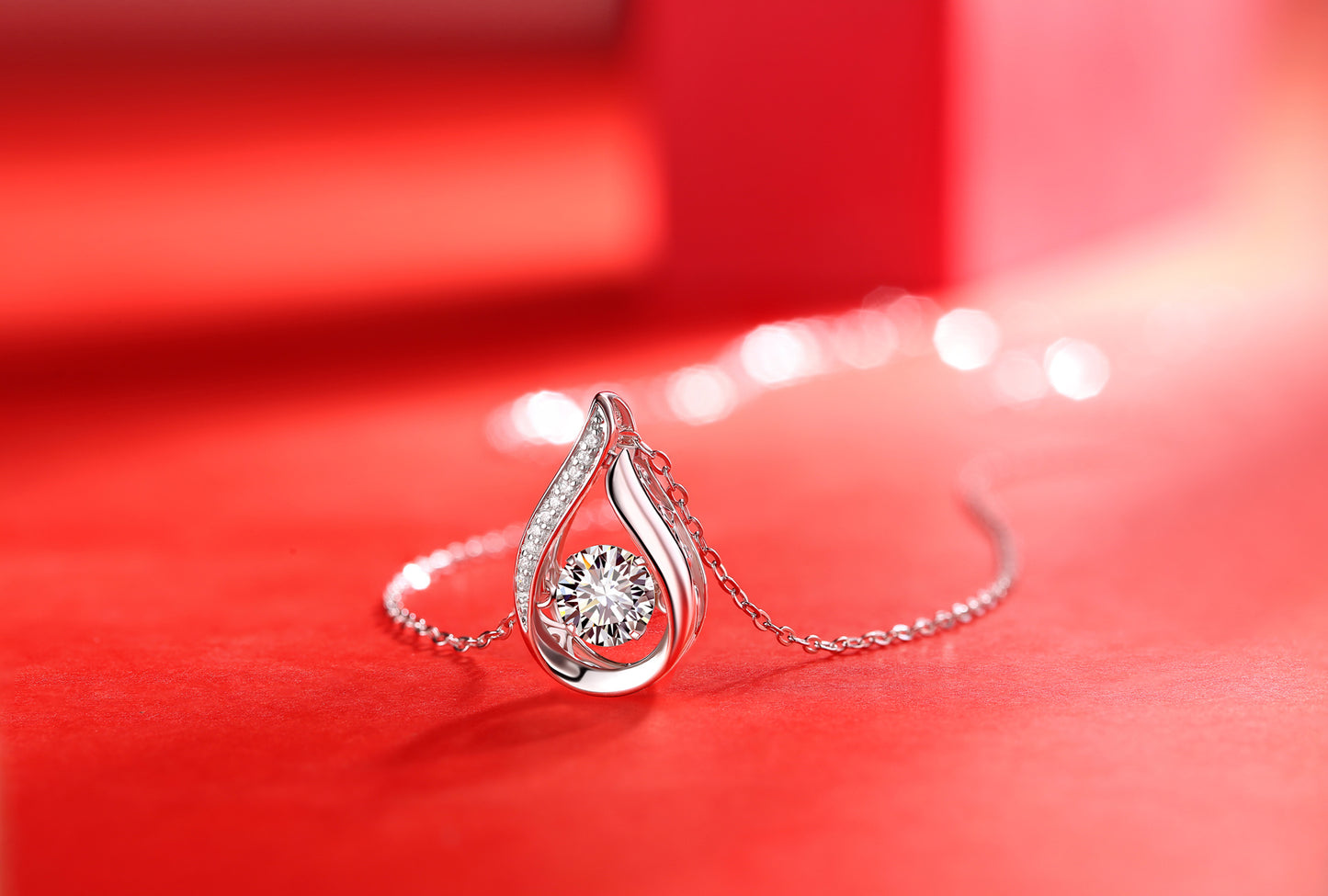 Smart Drop Pendant Necklace