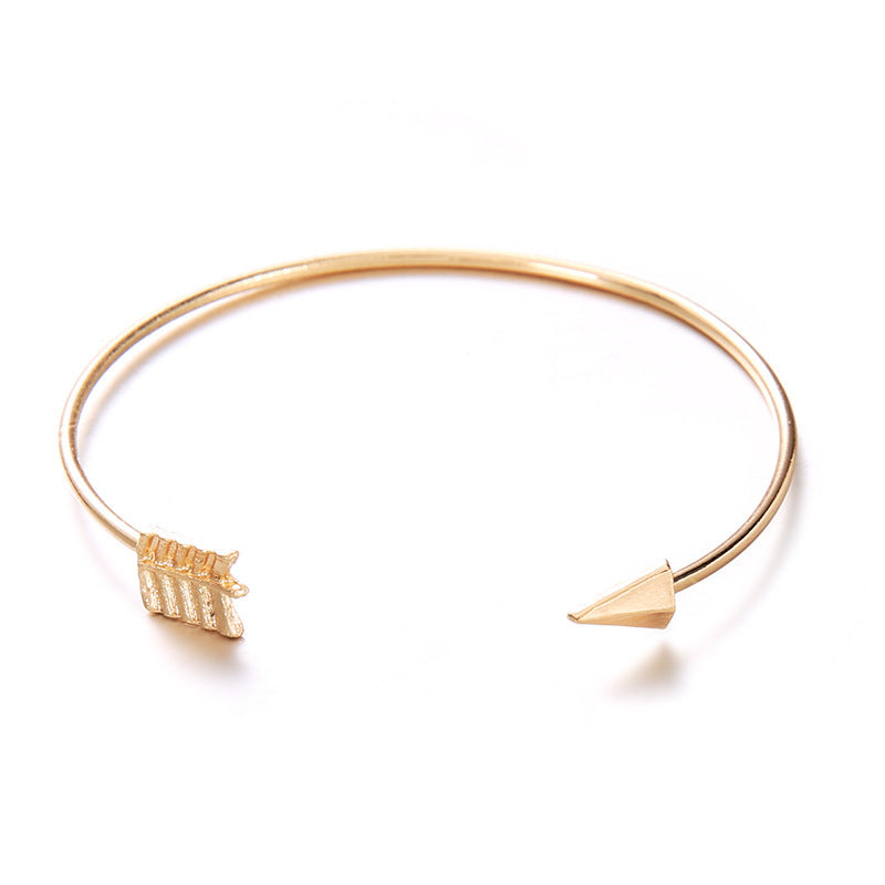 Arrow & Knot Open Bangle Bracelet Set in Gold