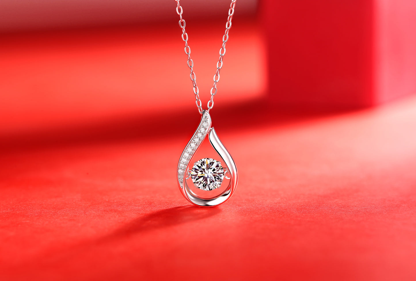 Smart Drop Pendant Necklace